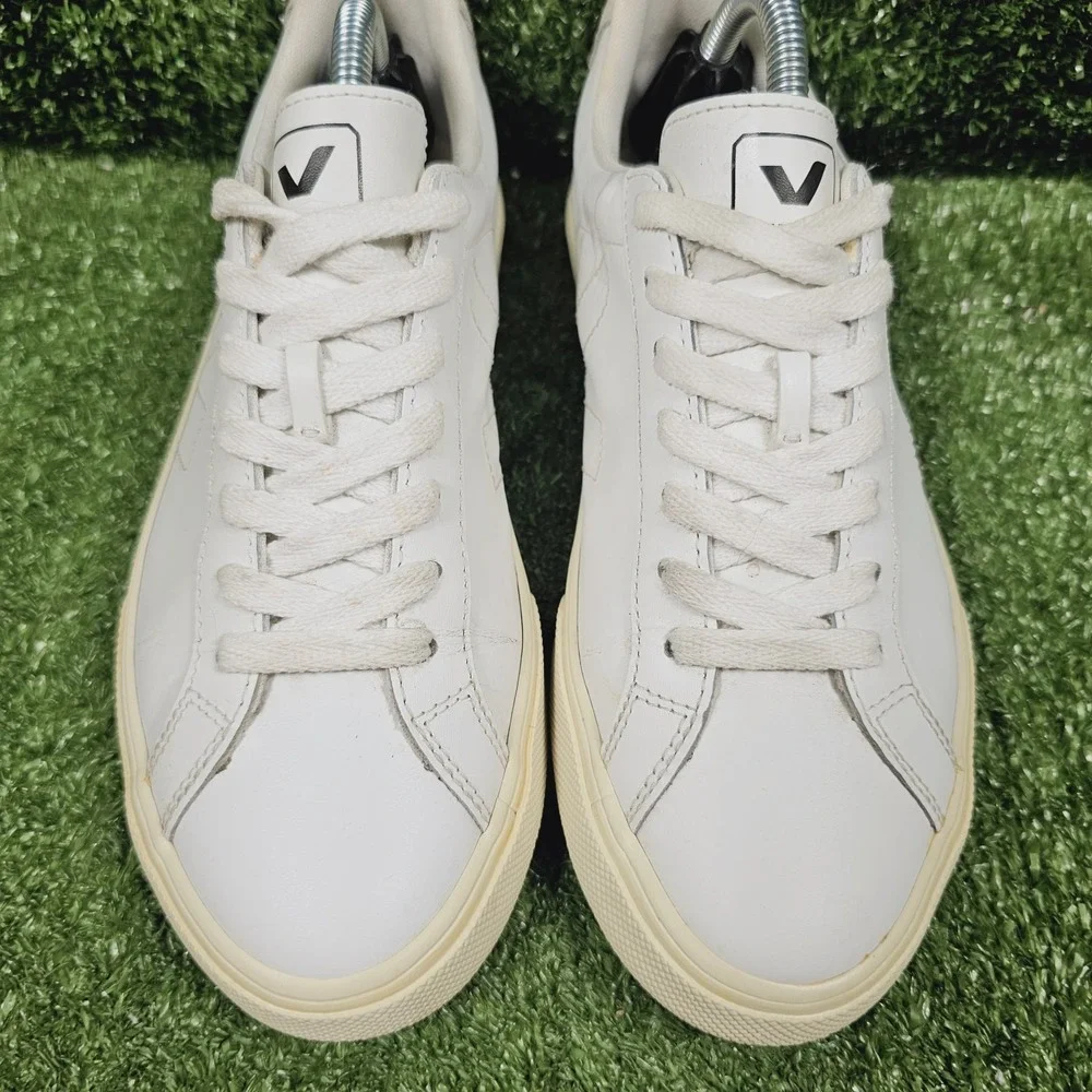 VEJA Esplar White Leather Neutral Casual Low Top Sneakers Womens Size 6